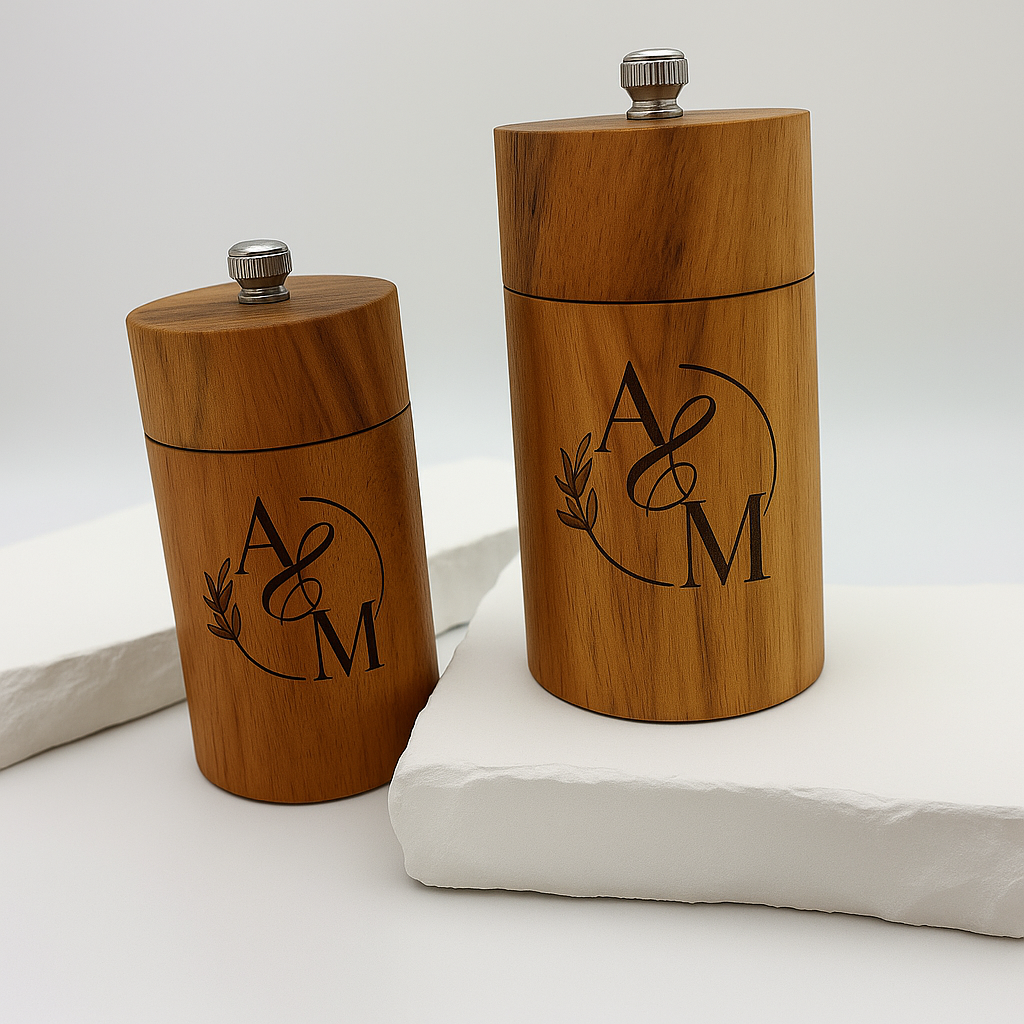 Personalised Salt and Pepper Grinder – Modern Kitchen Essential